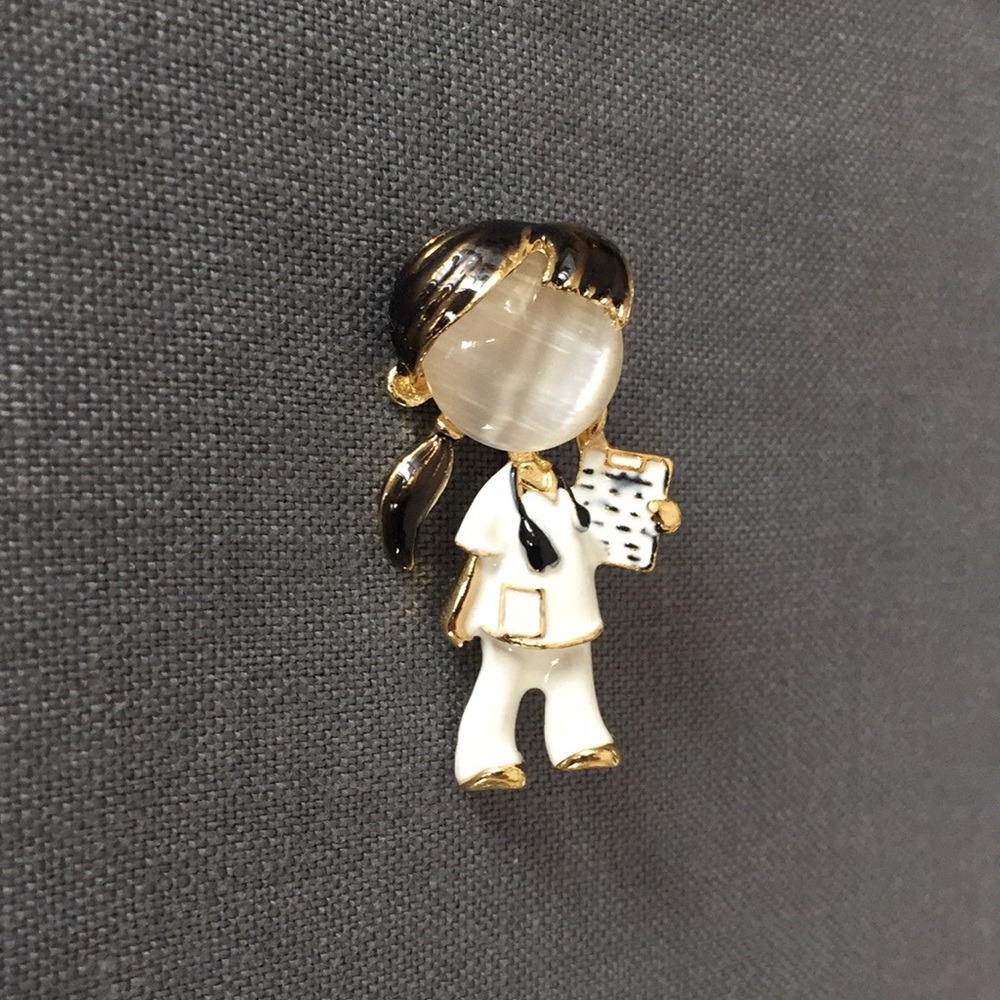 🍏50% OFF/3+...Nurse/Doctor Brooch